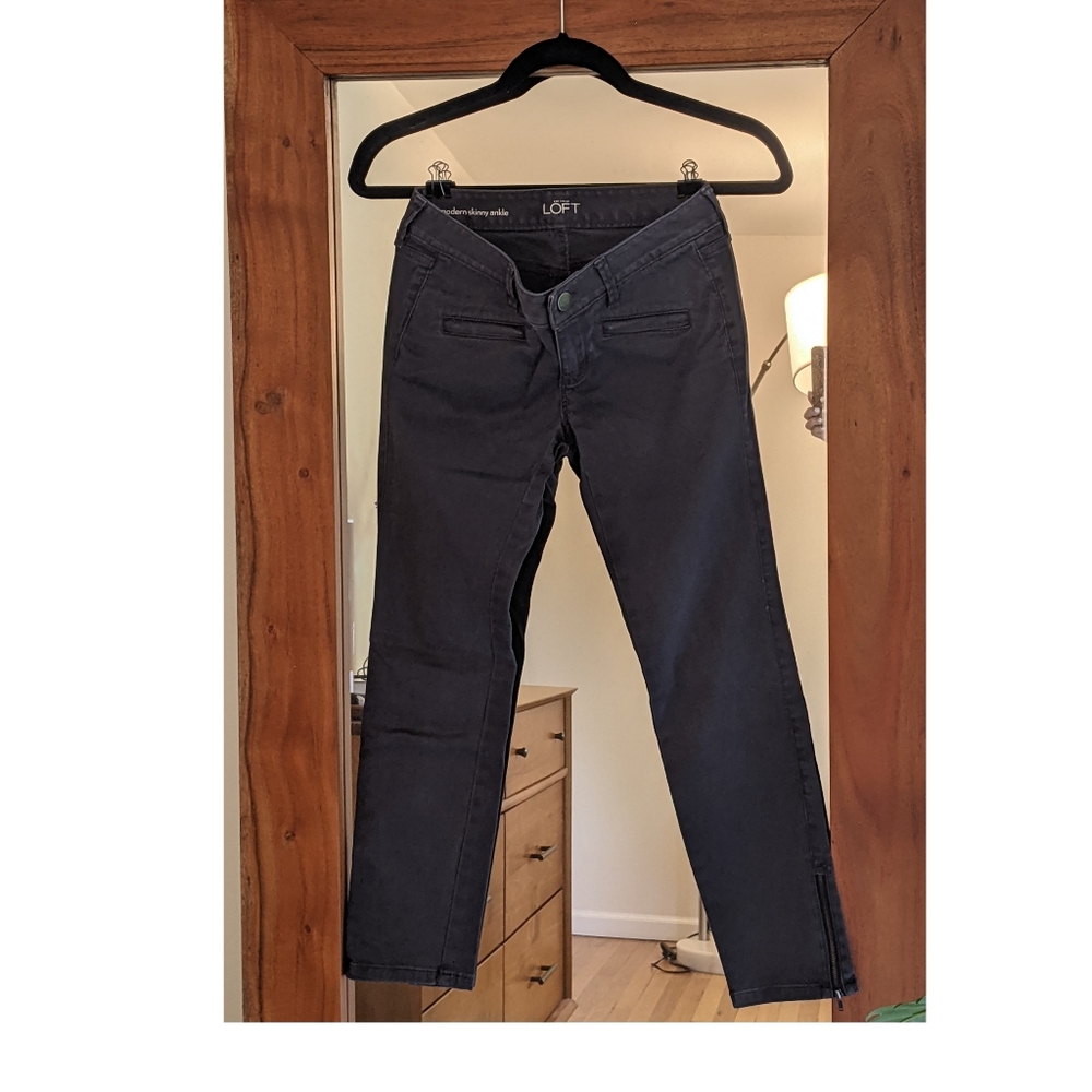 Loft gray cropped ankle Jeans